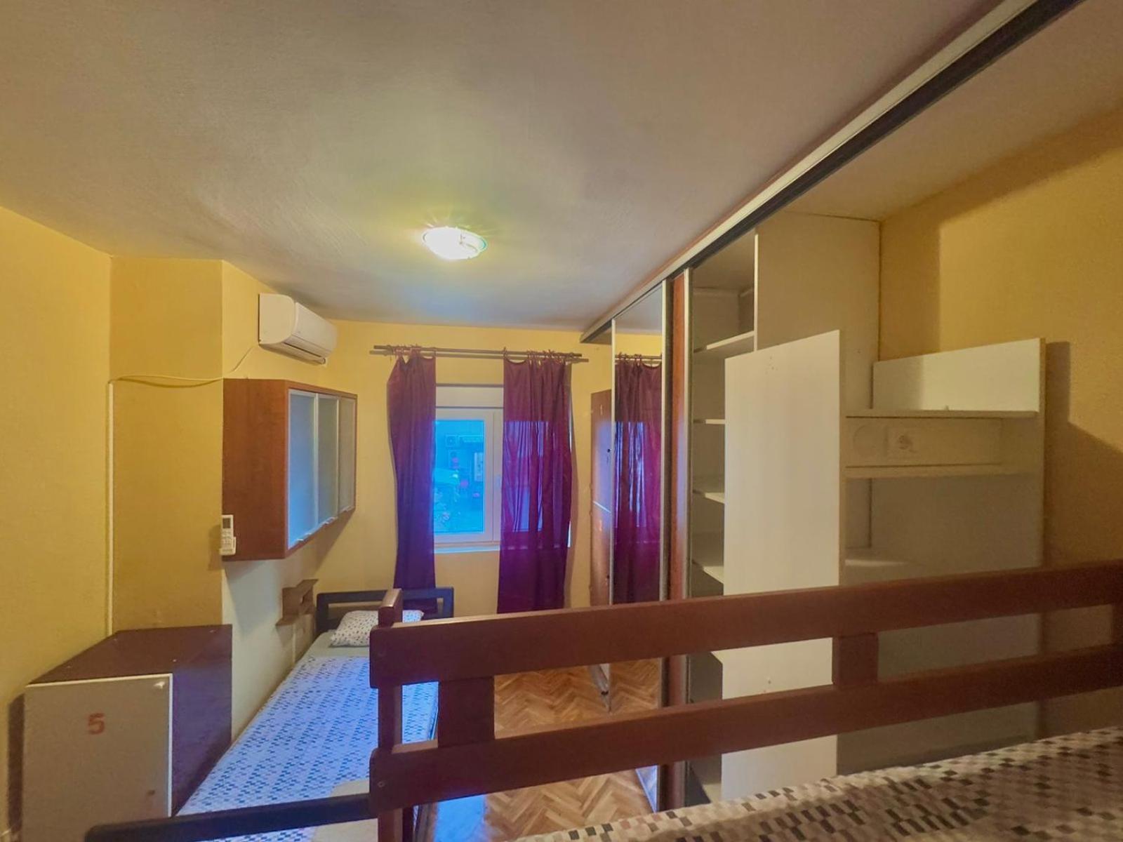 Kotorhostelito Exteriör bild