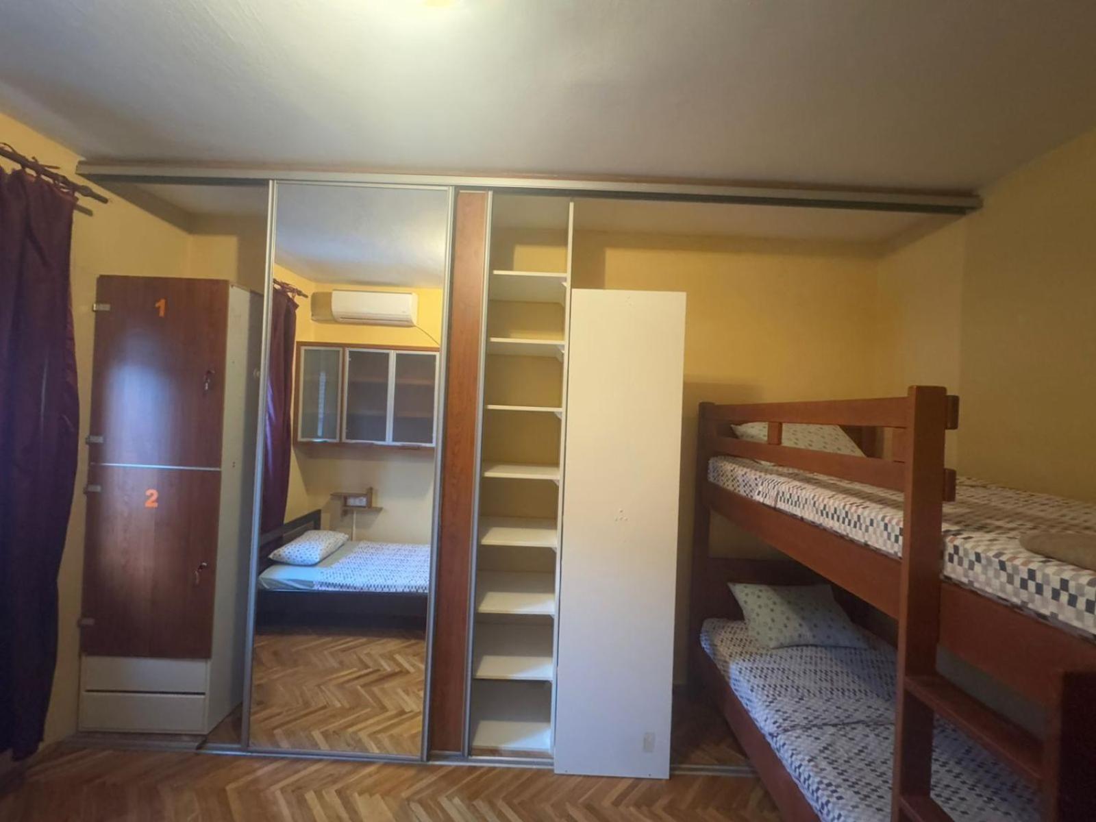 Kotorhostelito Exteriör bild